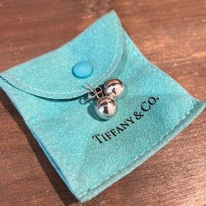Tiffany and Co. HardWare Ball Earrings in Silver 8mm